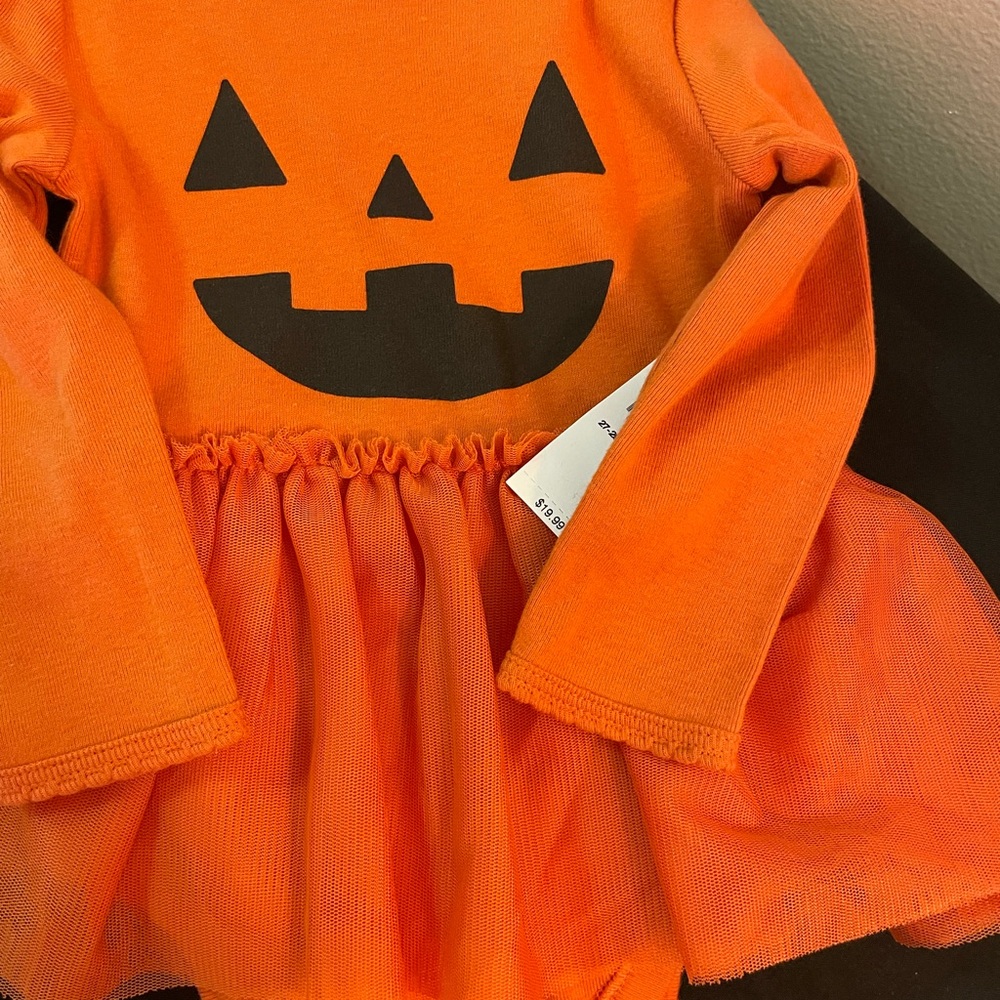 Old Navy Orange and‎ Black Halloween Costume 6-12 months